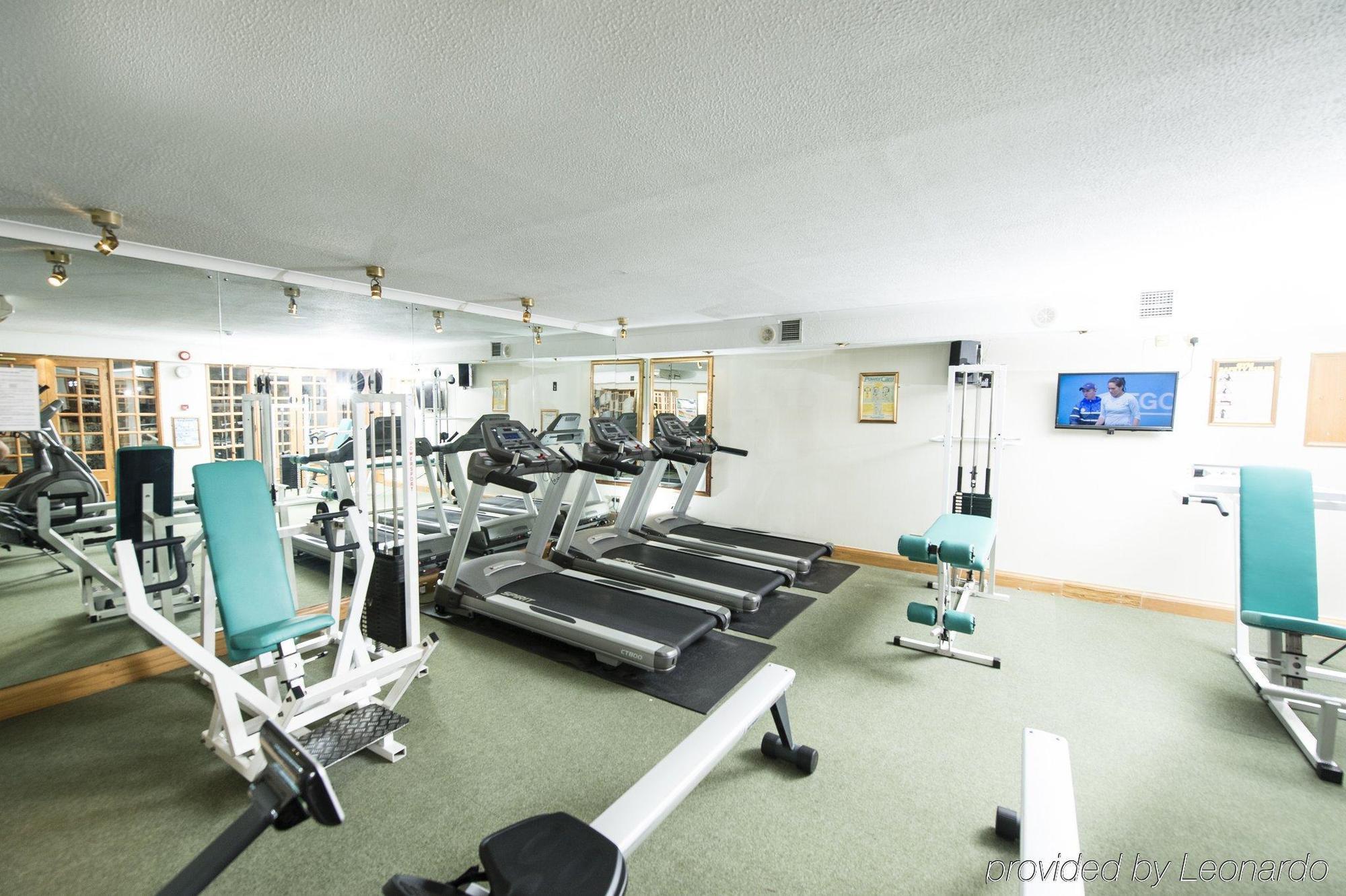 Parkway Hotel & Spa Cwmbran Bagian luar foto