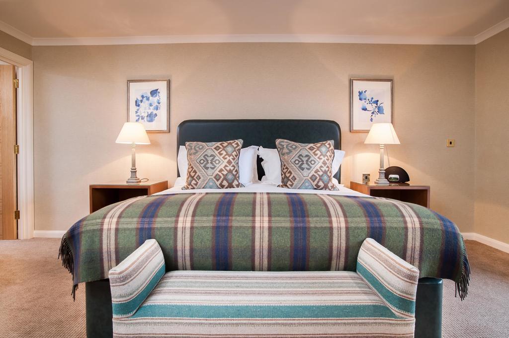 Parkway Hotel & Spa Cwmbran Bagian luar foto