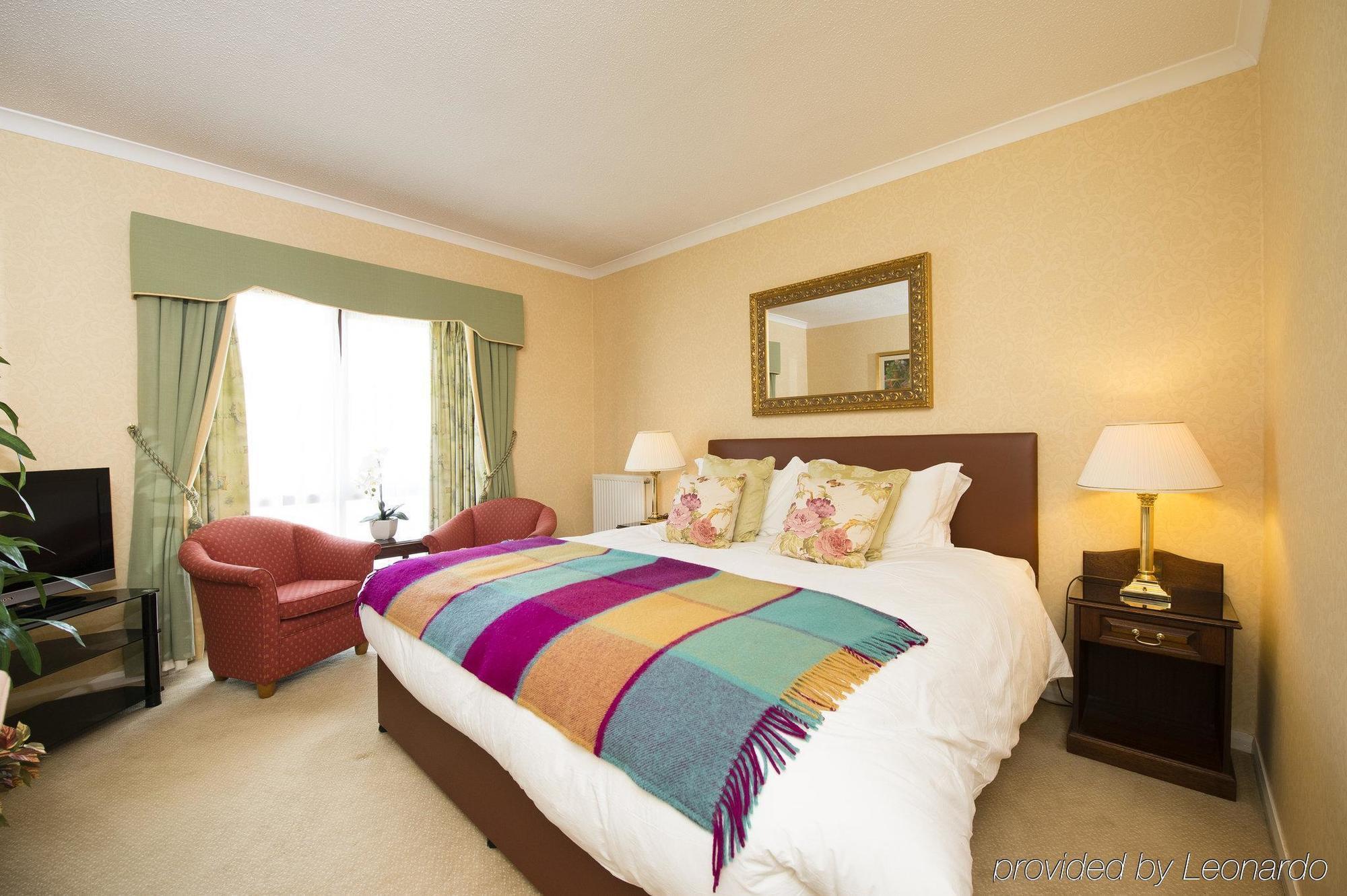 Parkway Hotel & Spa Cwmbran Bagian luar foto